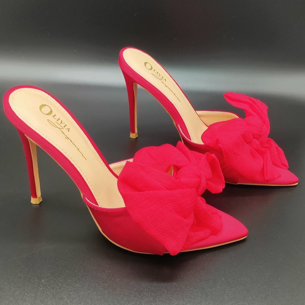 Chic Red Bow Heels